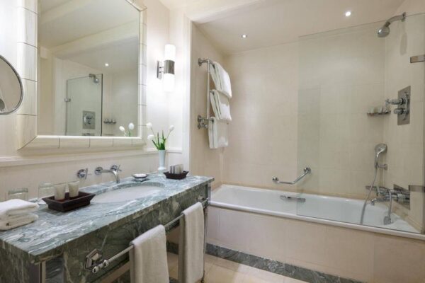 jenny-review-hotel-belgium-jpeg