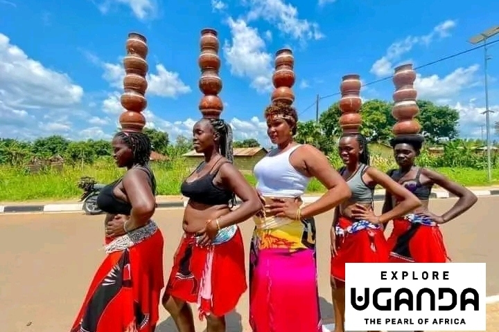 UgandaDancers (1)