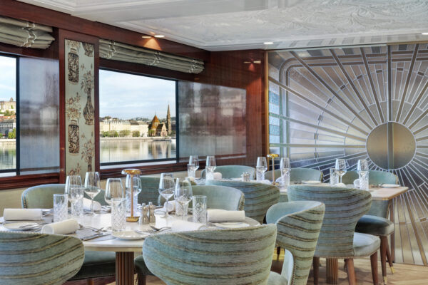 Restaurant (S.S. Emilie)