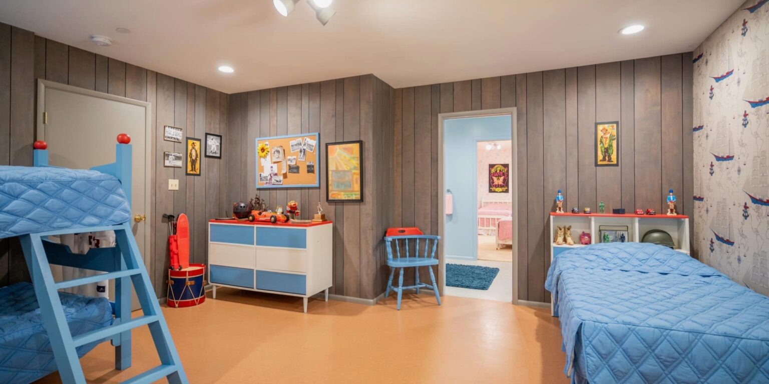 Here's The Story: Step Inside The Brady Bunch House - TravelTalk